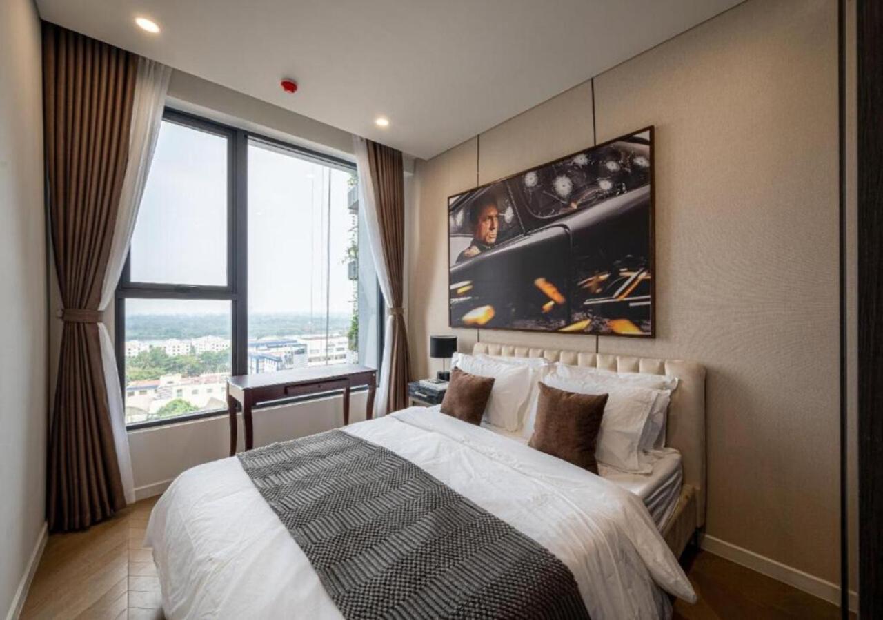 Opulent Skyline Homes At Landmark 81 Apartment *